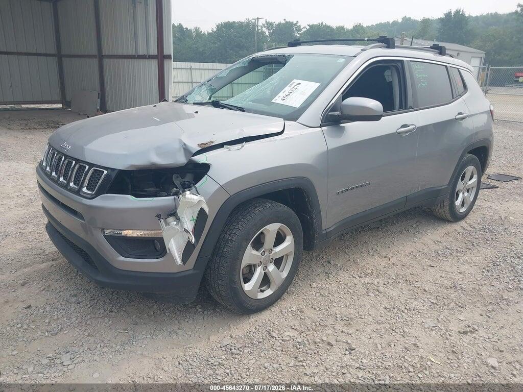 3C4NJCBB7JT410849 2018 JEEP COMPASS photo no. 2