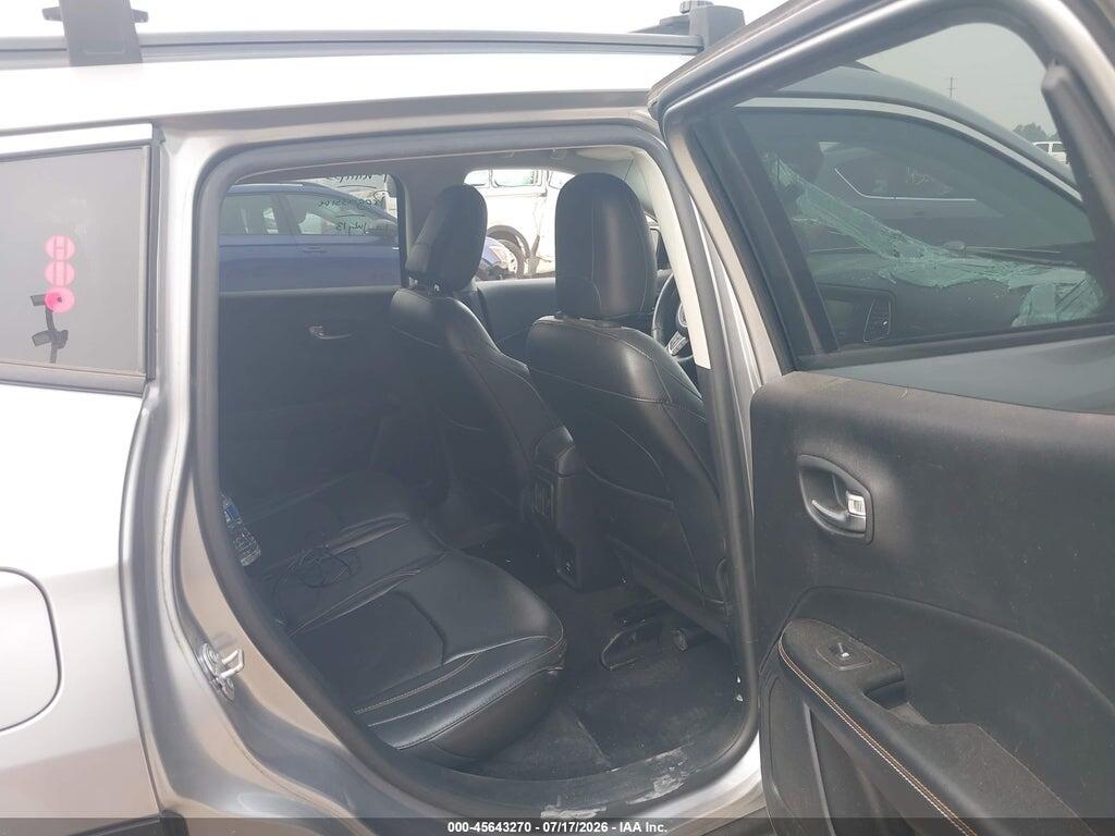 3C4NJCBB7JT410849 2018 JEEP COMPASS photo no. 8