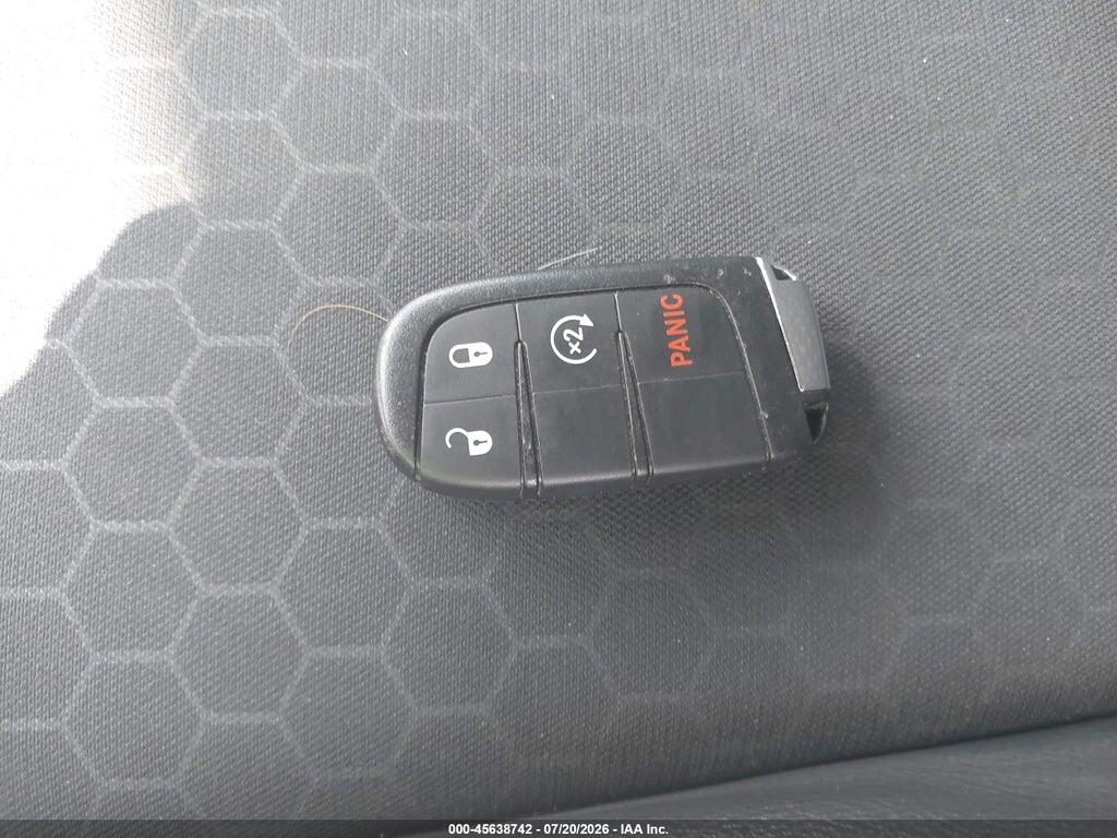 3C4NJDBB8JT433739 2018 JEEP COMPASS photo no. 11