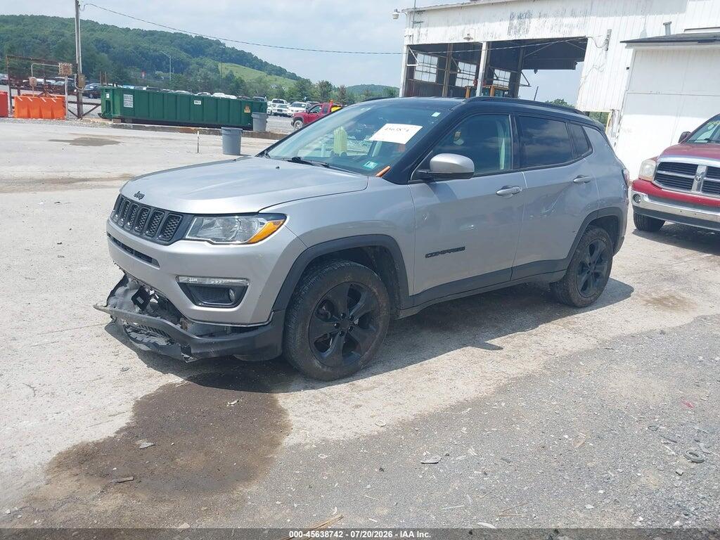 3C4NJDBB8JT433739 2018 JEEP COMPASS photo no. 2