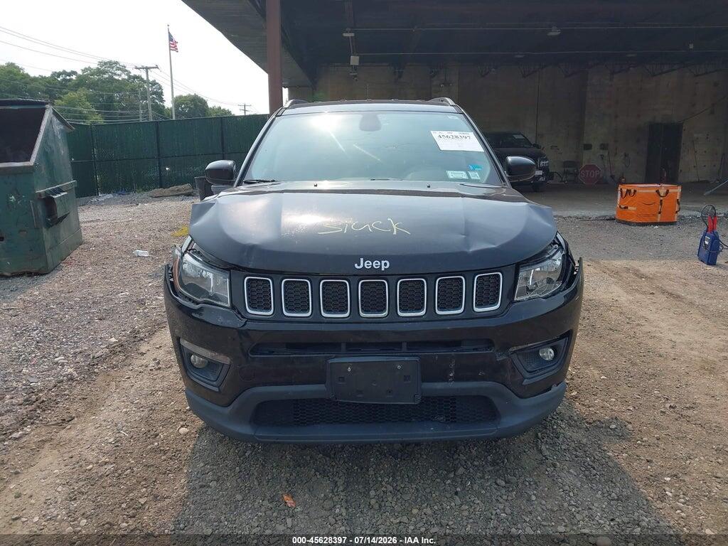 3C4NJDBB3JT270658 2018 JEEP COMPASS photo no. 12