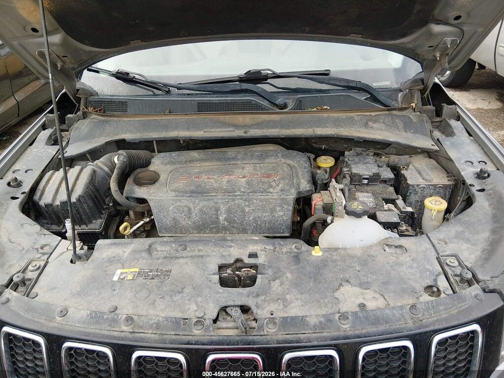 3C4NJDCB5JT135034 2018 JEEP COMPASS photo no. 10