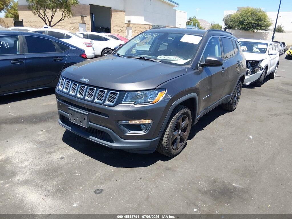 3C4NJCBB6JT469164 2018 JEEP COMPASS photo no. 2