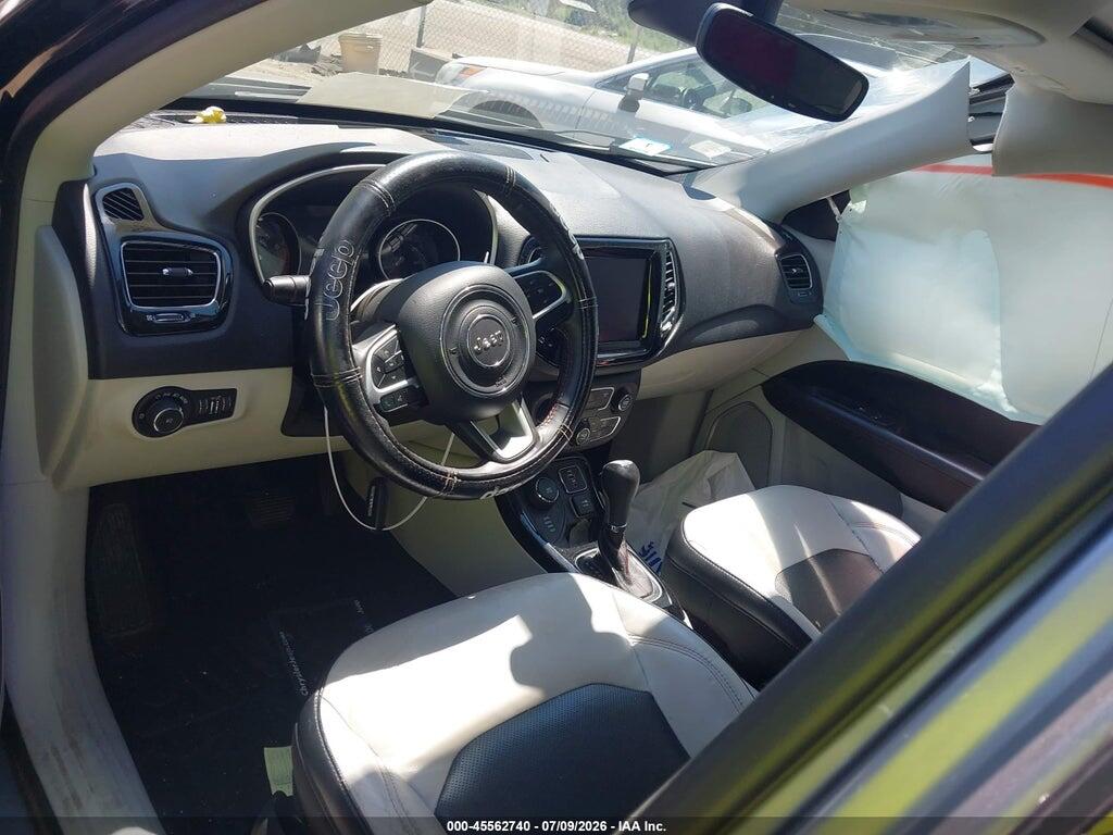 3C4NJDCB0JT144417 2018 JEEP COMPASS photo no. 5