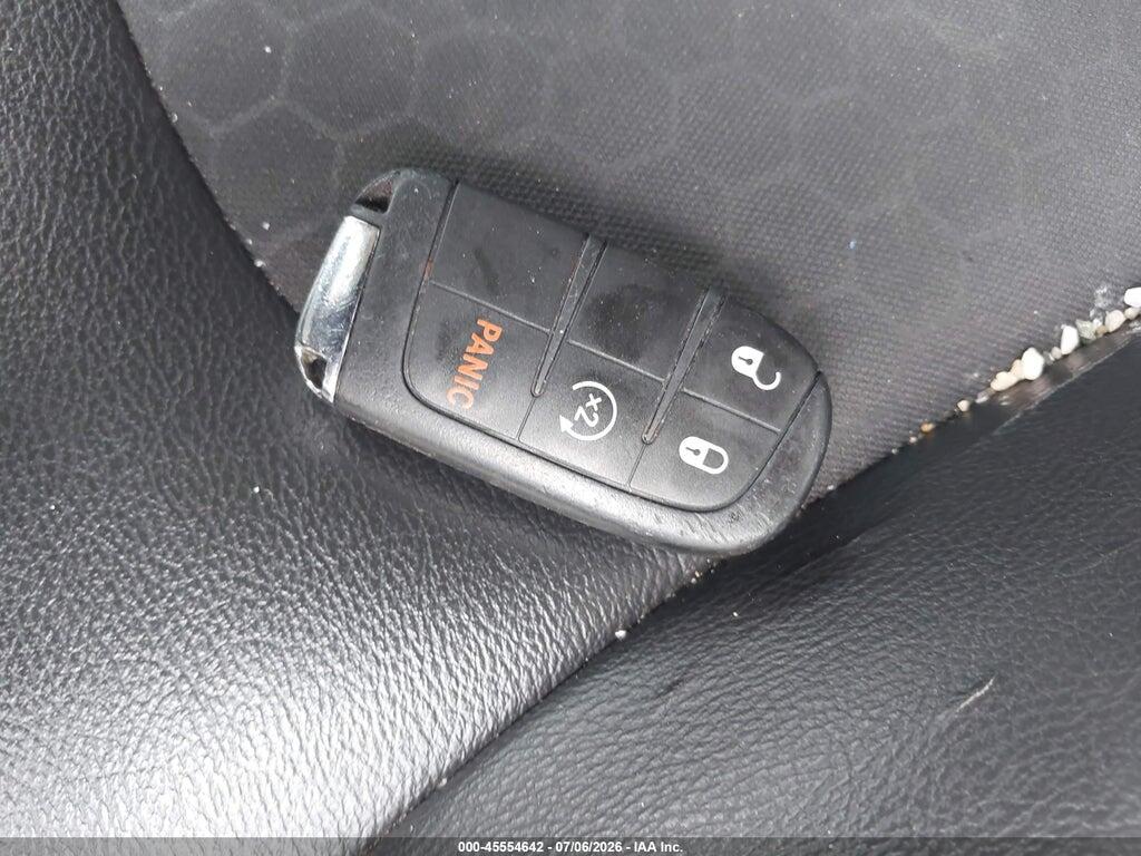 3C4NJDBB5JT265011 2018 JEEP COMPASS photo no. 11