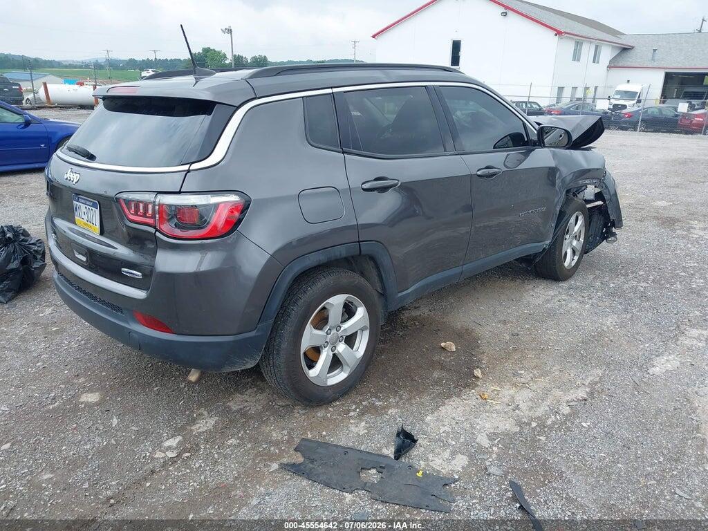3C4NJDBB5JT265011 2018 JEEP COMPASS photo no. 4