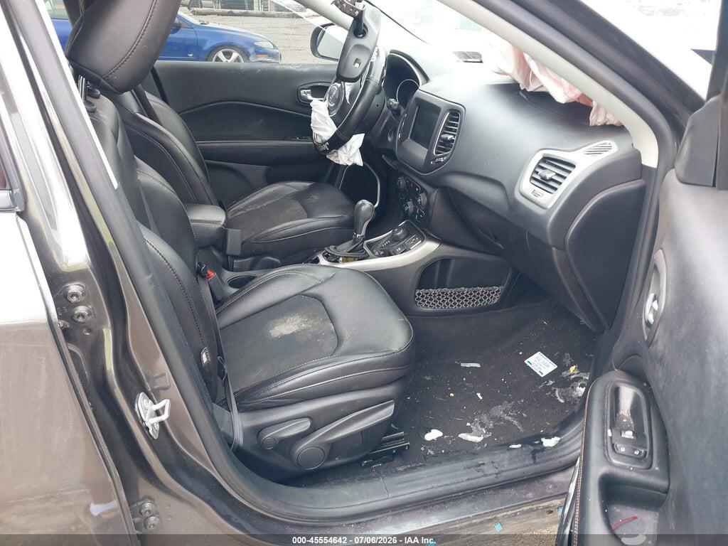 3C4NJDBB5JT265011 2018 JEEP COMPASS photo no. 5