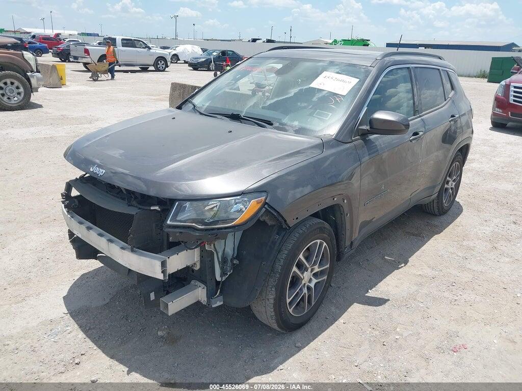 3C4NJCBB5JT228874 2018 JEEP COMPASS photo no. 2