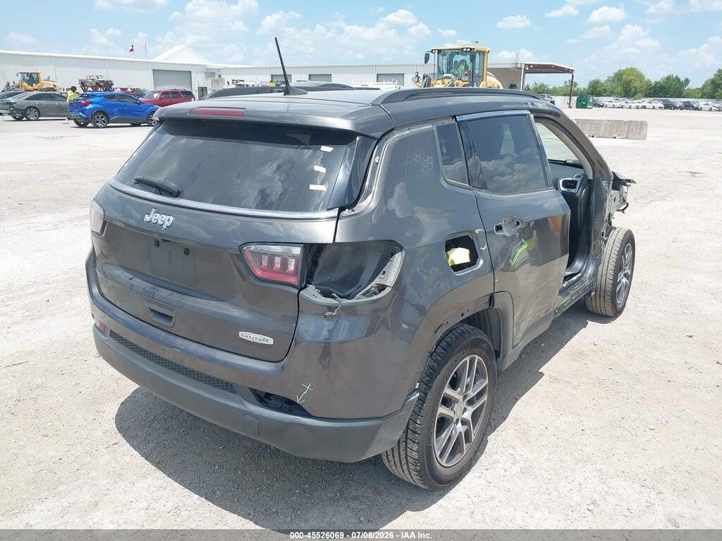 3C4NJCBB5JT228874 2018 JEEP COMPASS photo no. 4