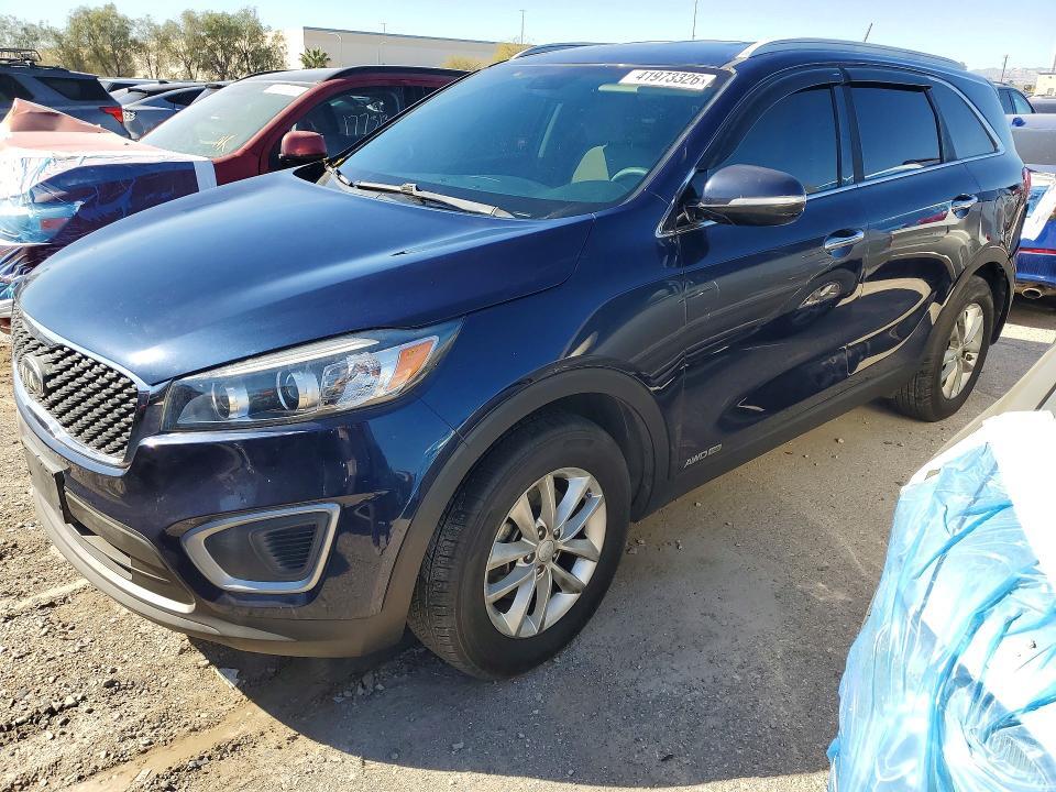 5XYPGDA54HG319841 2017 KIA SORENTO photo no. 1