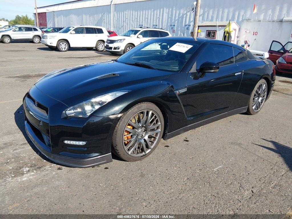 JN1AR5EF2DM261023 2013 NISSAN GT-R photo no. 2