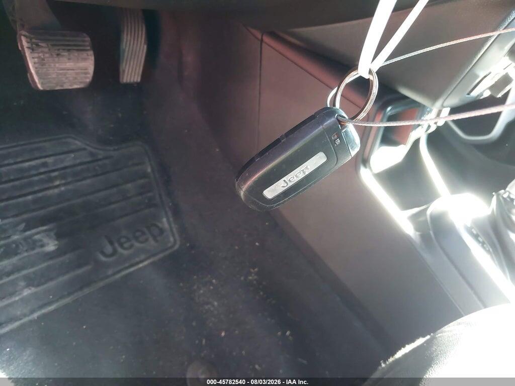 ZACCJABB8JPH95700 2018 JEEP RENEGADE photo no. 11
