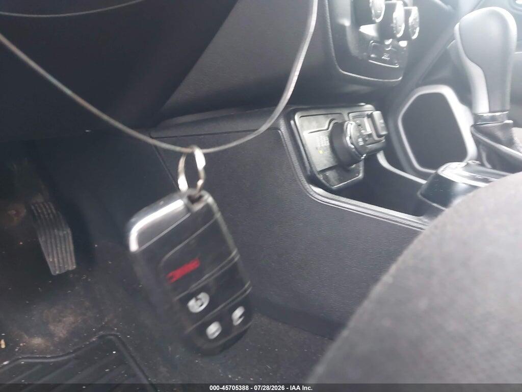 ZACCJBAB7JPJ50850 2018 JEEP RENEGADE photo no. 11