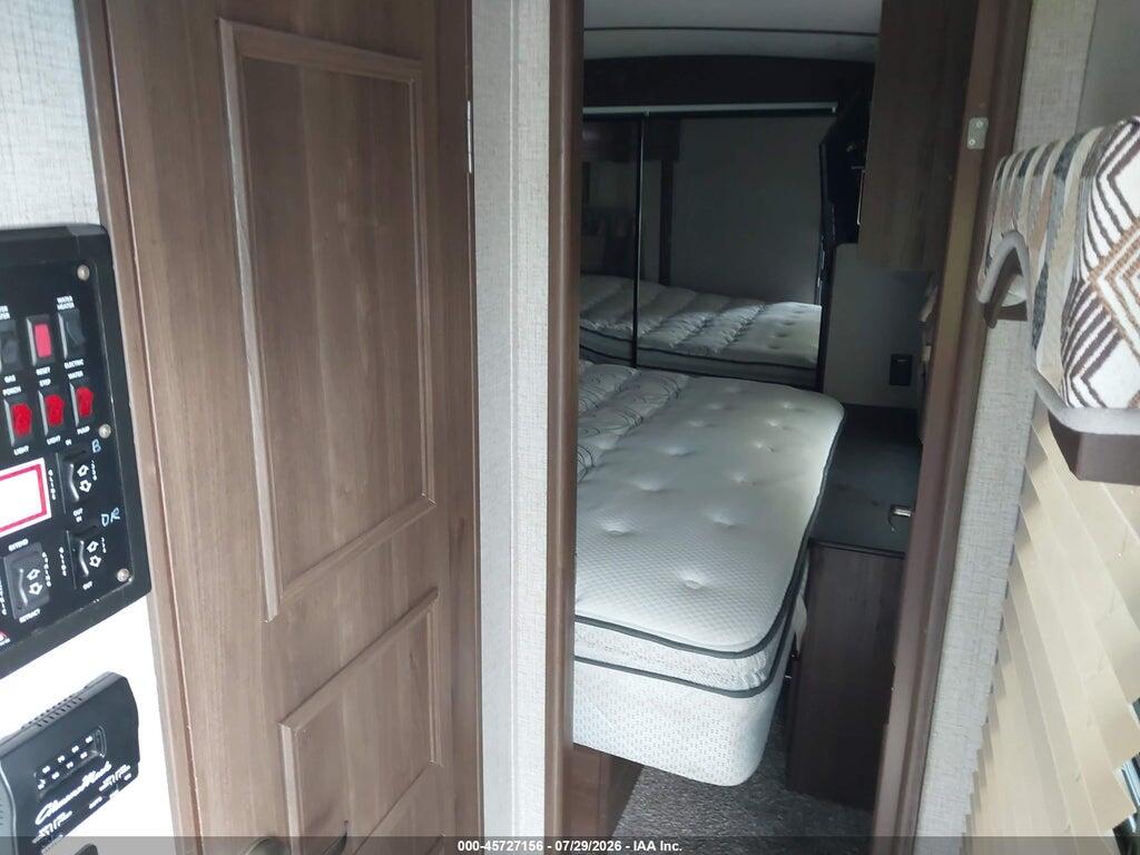 4YDT33522LE600104 2020 KEYSTONE RV LAREDO photo no. 8