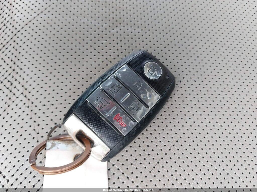KNDMC5C15F6021622 2015 KIA SEDONA photo no. 11