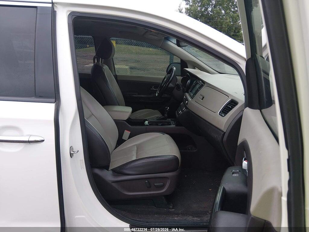 KNDME5C14F6028006 2015 KIA SEDONA photo no. 5