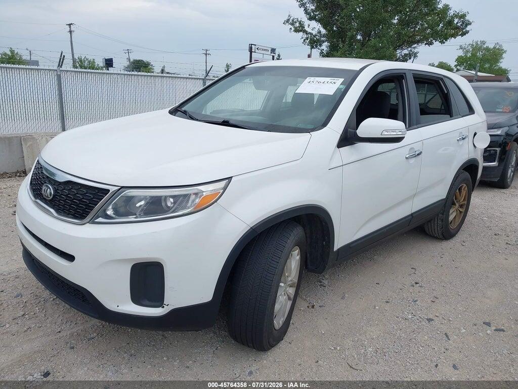 5XYKT3A60FG577232 2015 KIA SORENTO photo no. 2