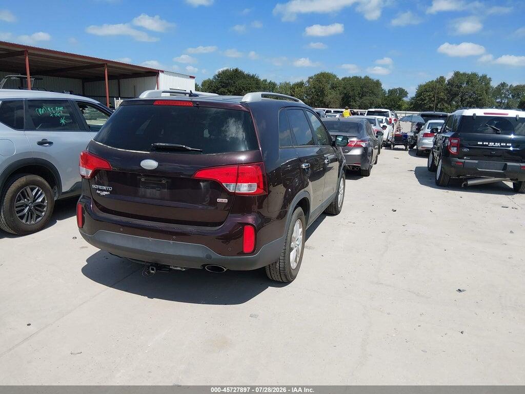 5XYKT3A67FG555454 2015 KIA SORENTO photo no. 4