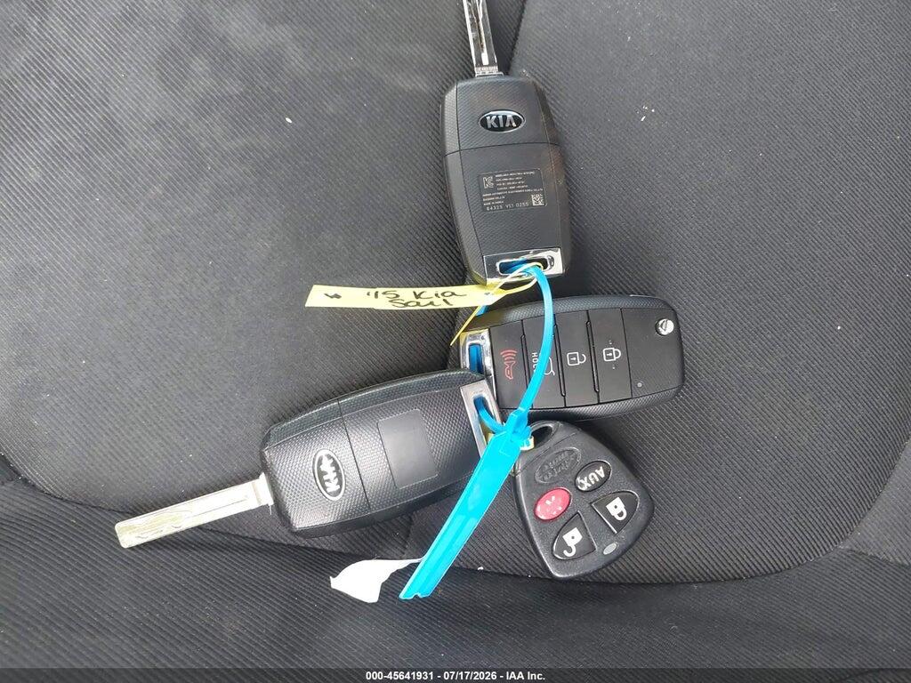 KNDJP3A56F7118971 2015 KIA SOUL photo no. 11