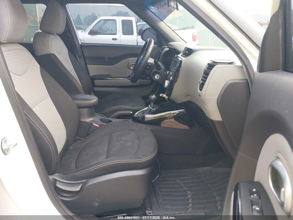 KNDJP3A56F7118971 2015 KIA SOUL photo no. 5