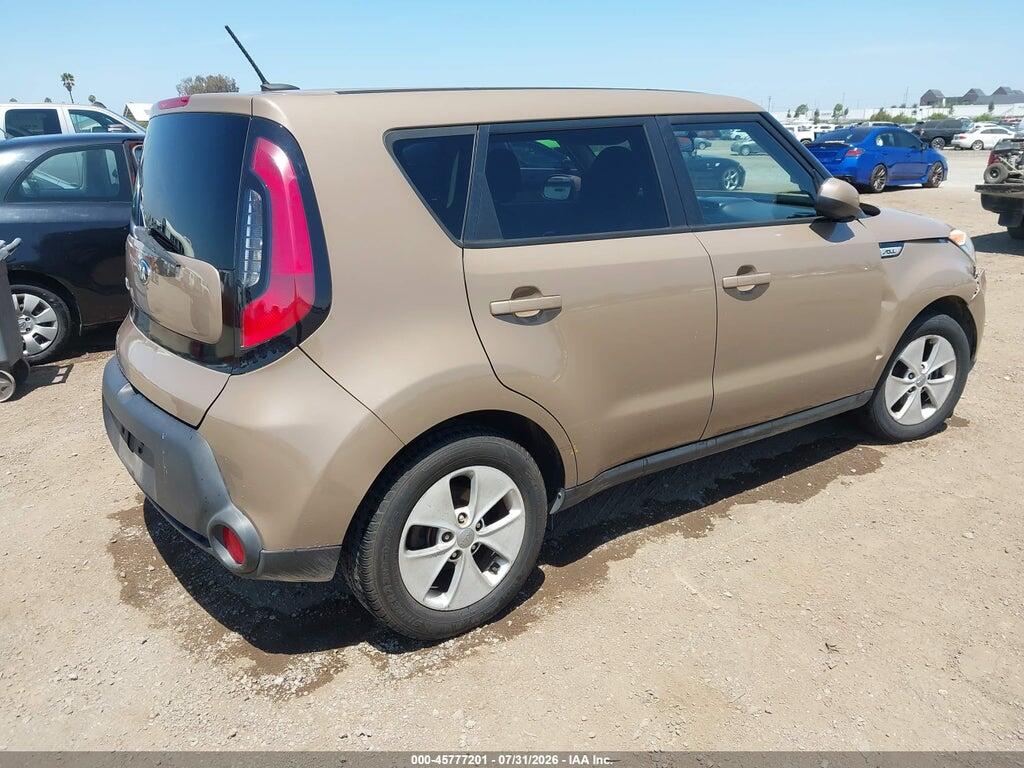 KNDJN2A26F7151989 2015 KIA SOUL photo no. 4