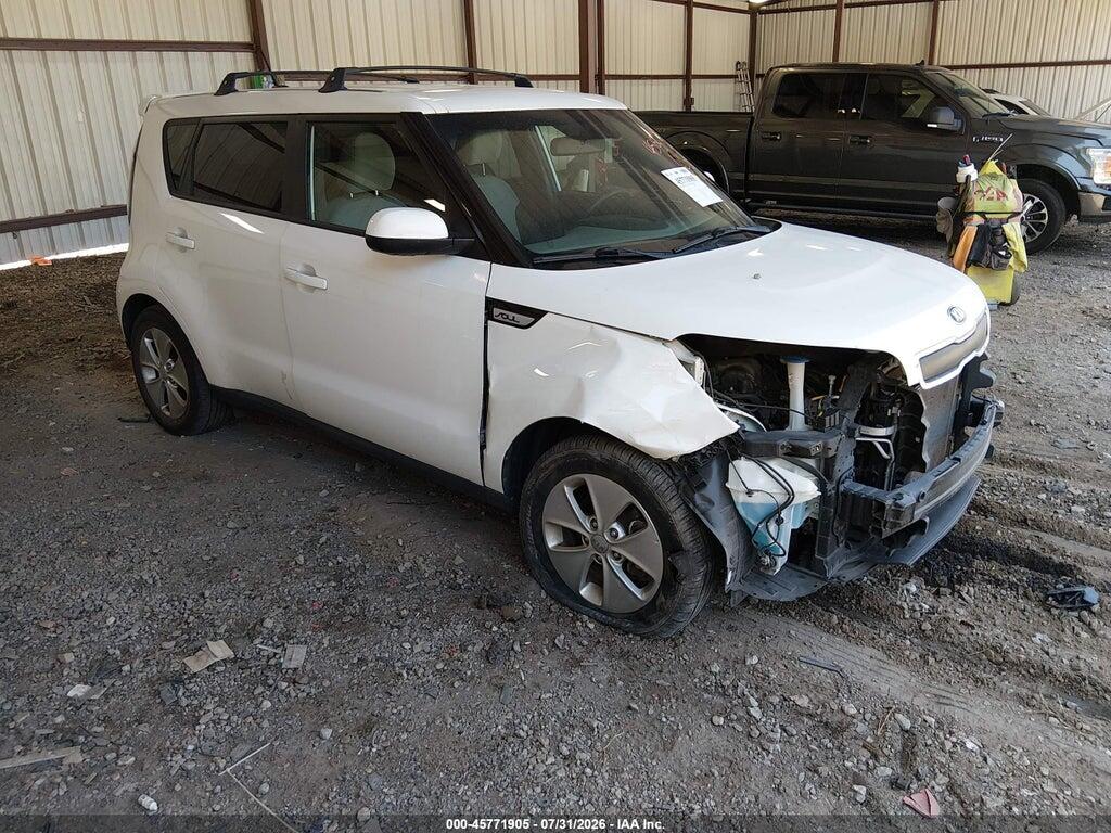 KNDJN2A23F7813401 2015 KIA SOUL photo no. 1