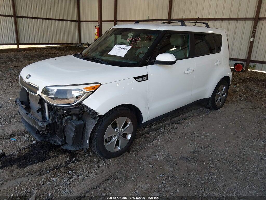 KNDJN2A23F7813401 2015 KIA SOUL photo no. 2