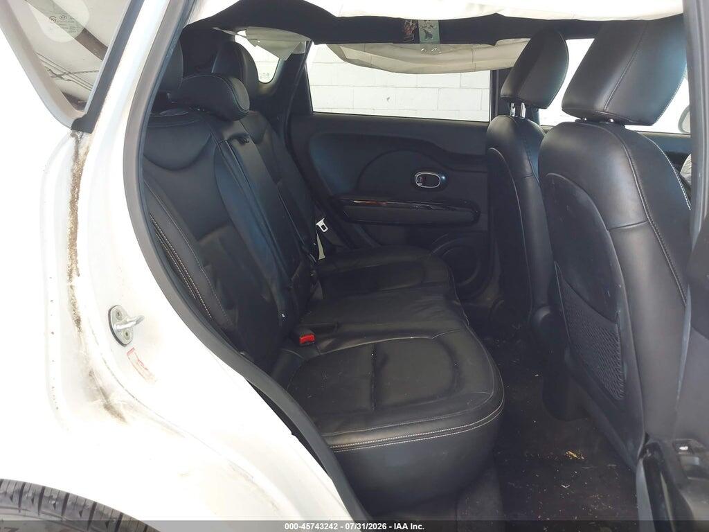 KNDJP3A57F7213832 2015 KIA SOUL photo no. 8