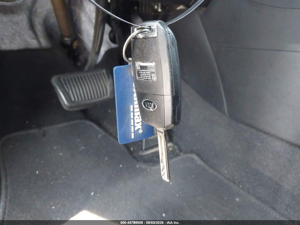KNDJN2A24F7169763 2015 KIA SOUL photo no. 11