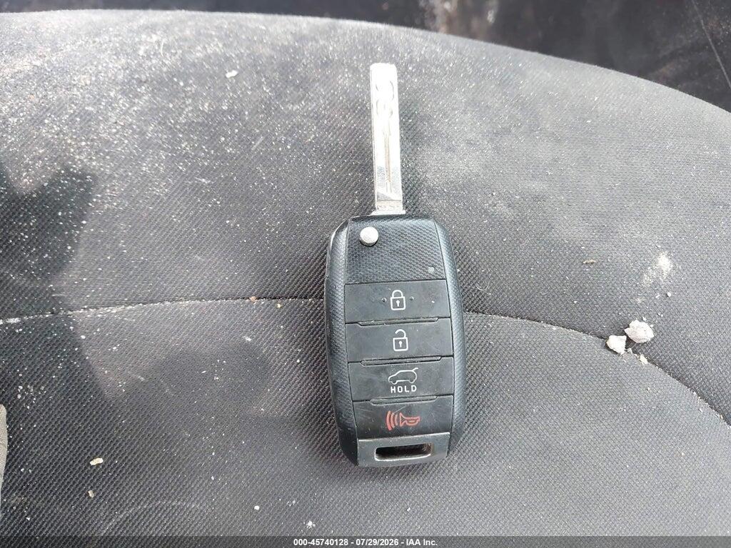 KNDJN2A21F7119189 2015 KIA SOUL photo no. 11