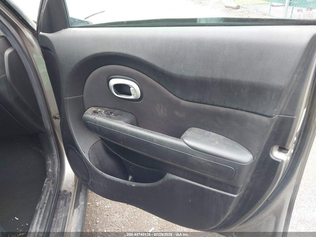 KNDJN2A21F7119189 2015 KIA SOUL photo no. 5