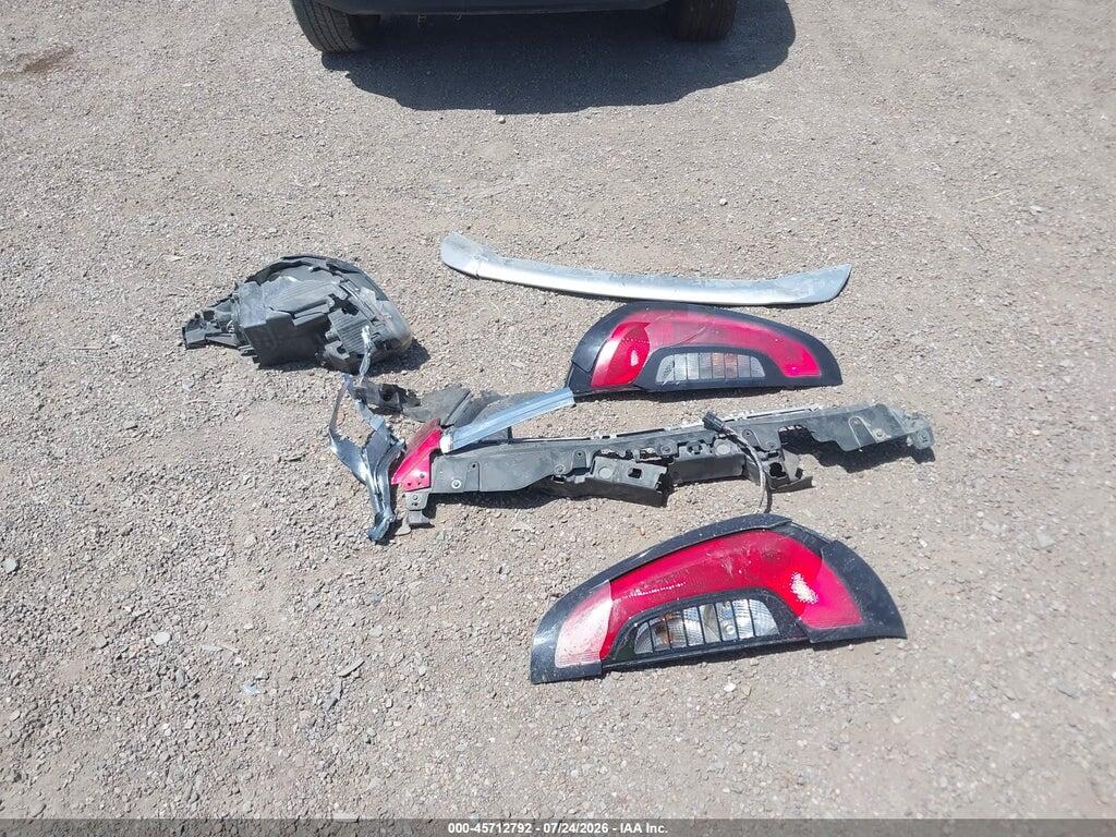 KNDJN2A29F7217371 2015 KIA SOUL photo no. 11