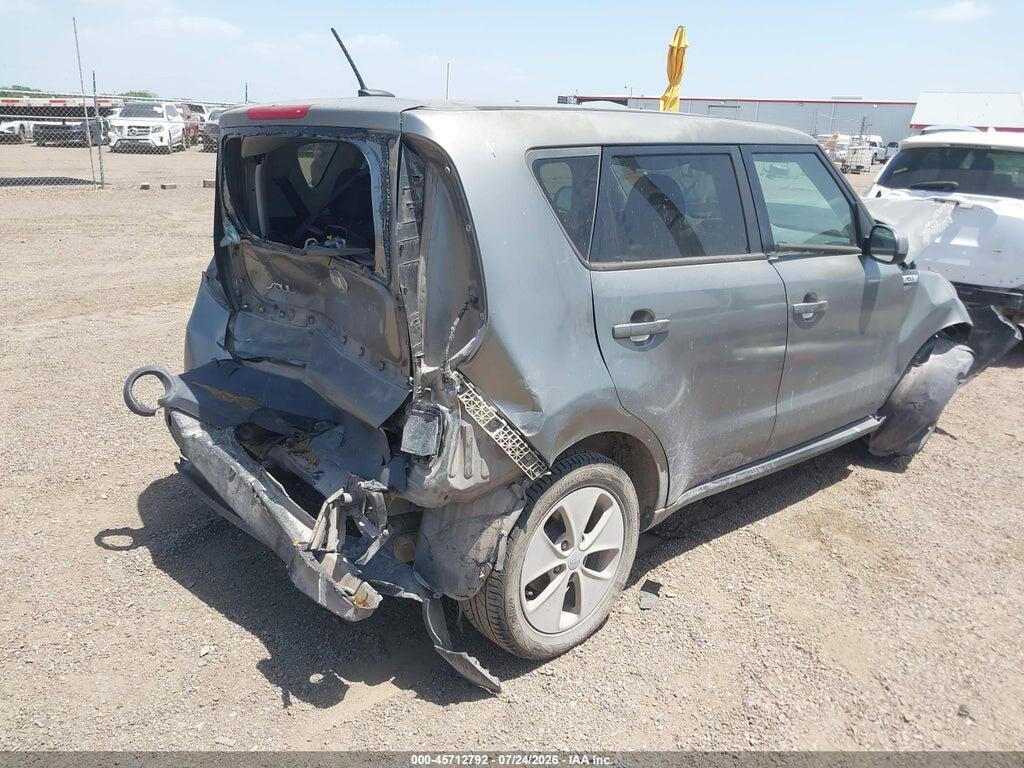 KNDJN2A29F7217371 2015 KIA SOUL photo no. 4