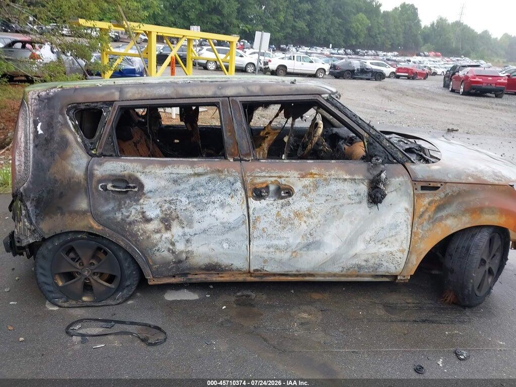 KNDJN2A28F7767497 2015 KIA SOUL photo no. 12