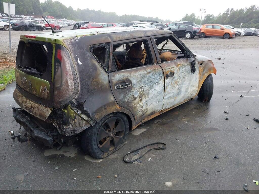 KNDJN2A28F7767497 2015 KIA SOUL photo no. 4