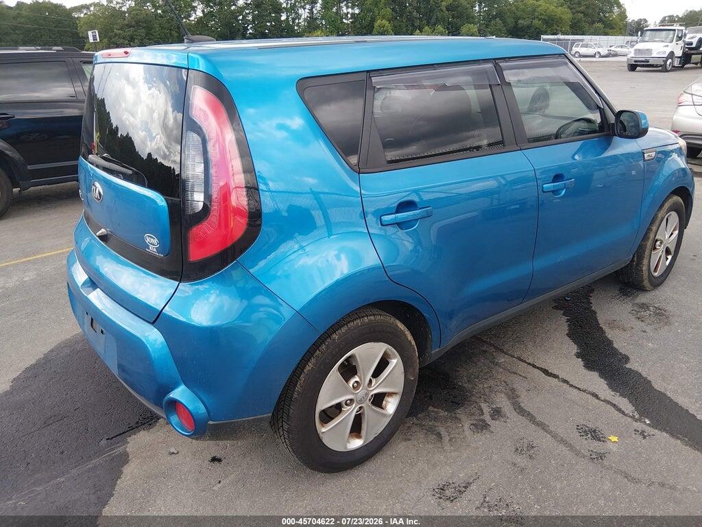 KNDJP3A52F7217917 2015 KIA SOUL photo no. 4