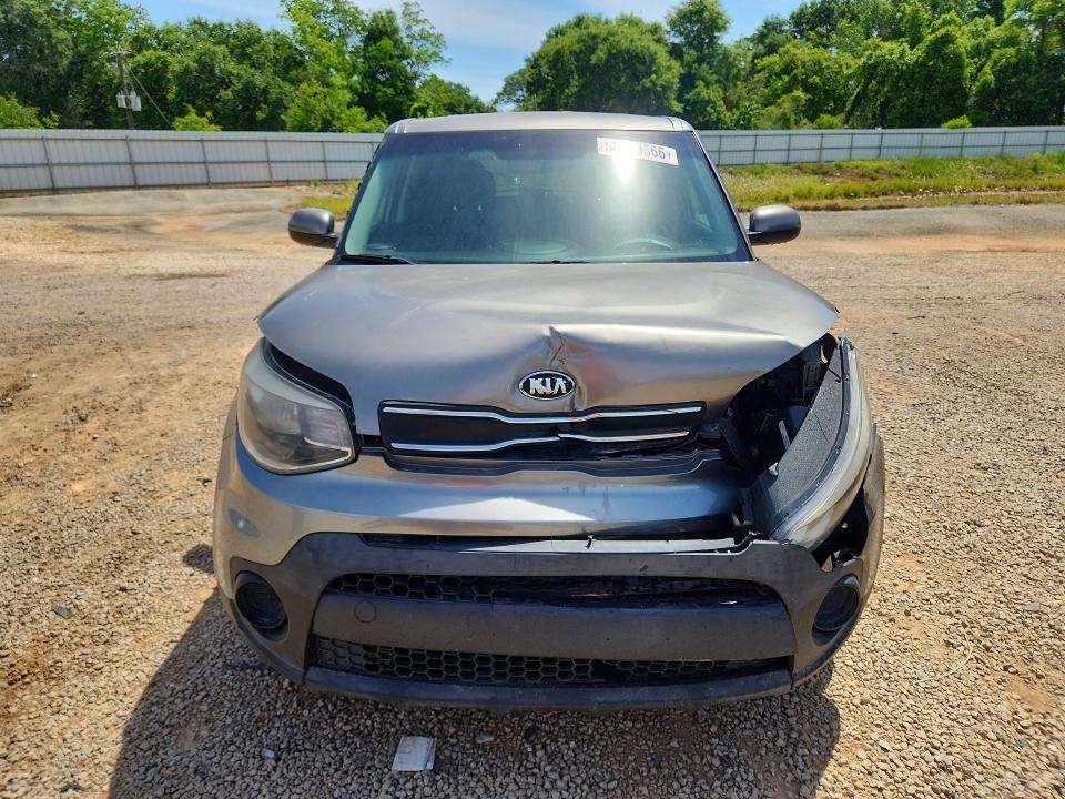 2017 KIA SOUL BASE — Фото 5 из 12