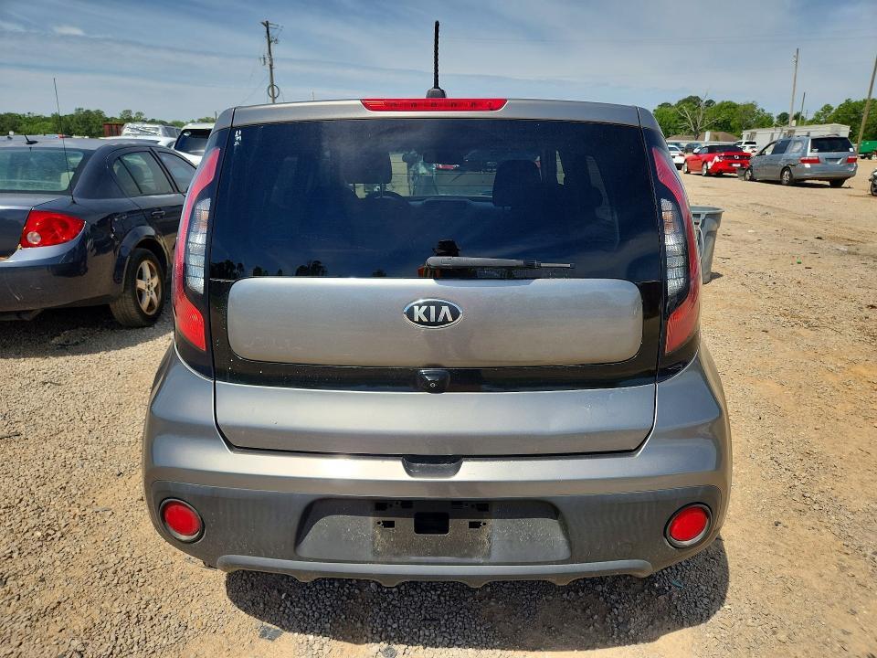 2017 KIA SOUL BASE — Фото 6 из 12