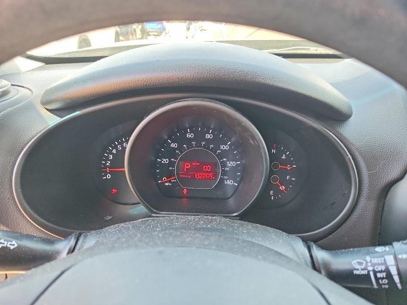2017 KIA SOUL BASE — Фото 9 из 12