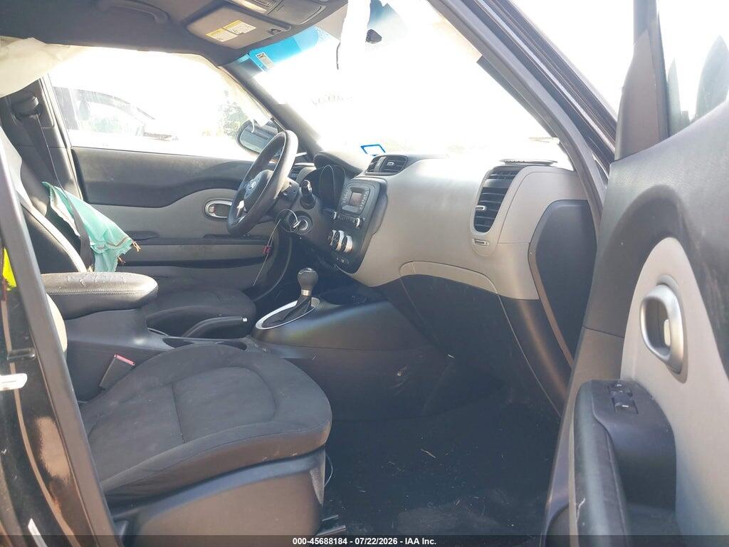 KNDJN2A23F7768010 2015 KIA SOUL photo no. 5