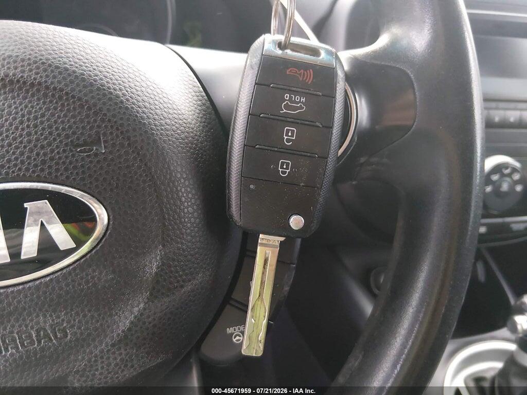 KNDJN2A25F7802996 2015 KIA SOUL photo no. 11