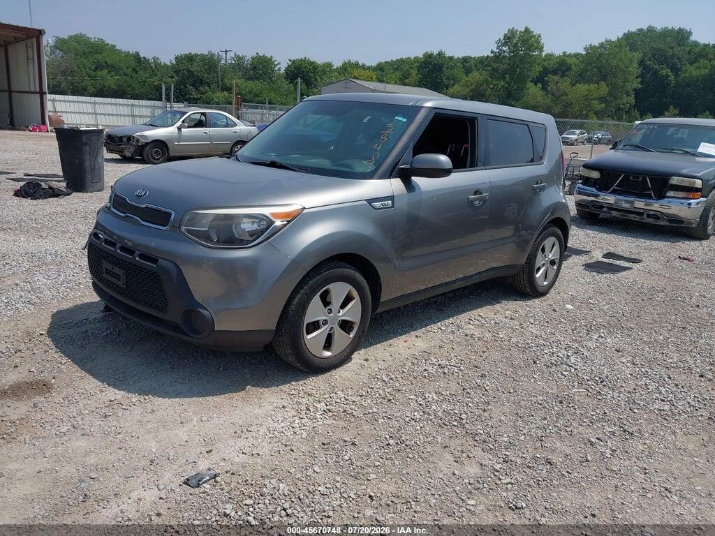 KNDJN2A28F7228409 2015 KIA SOUL photo no. 2