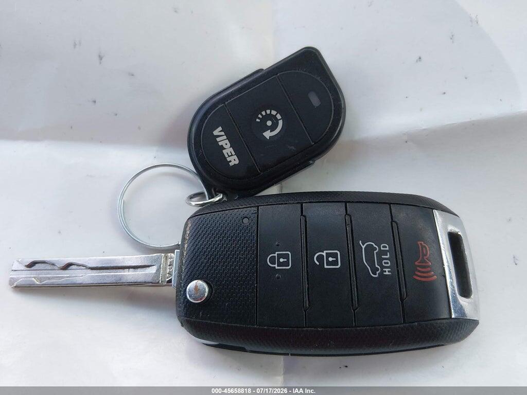 KNDJN2A23F7172394 2015 KIA SOUL photo no. 11