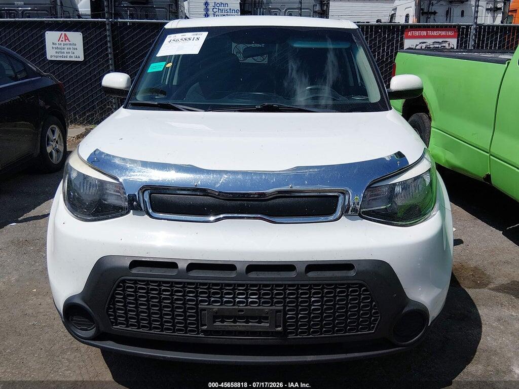 KNDJN2A23F7172394 2015 KIA SOUL photo no. 12
