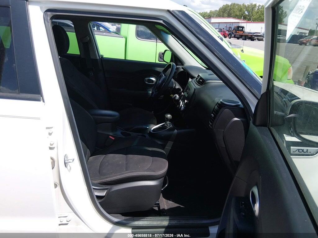 KNDJN2A23F7172394 2015 KIA SOUL photo no. 5