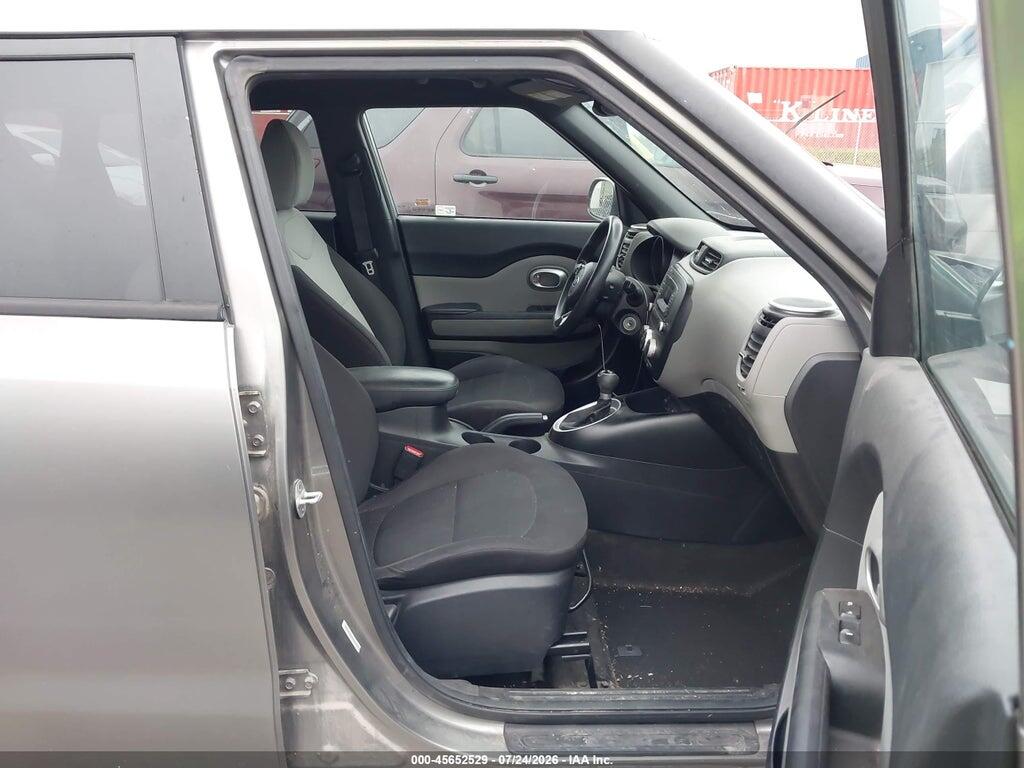 KNDJN2A20F7133116 2015 KIA SOUL photo no. 5