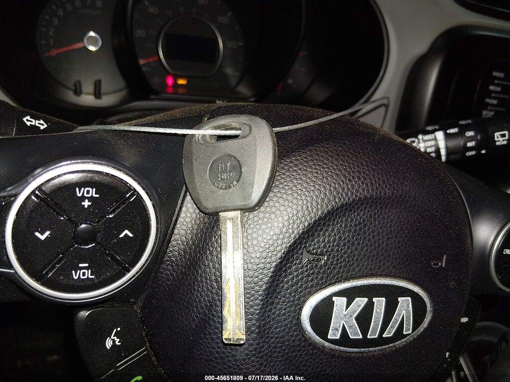 KNDJN2A26F7769510 2015 KIA SOUL photo no. 11