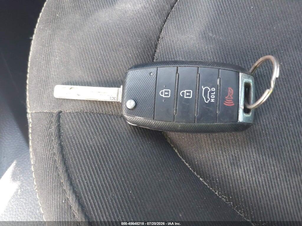 KNDJN2A29F7760543 2015 KIA SOUL photo no. 11