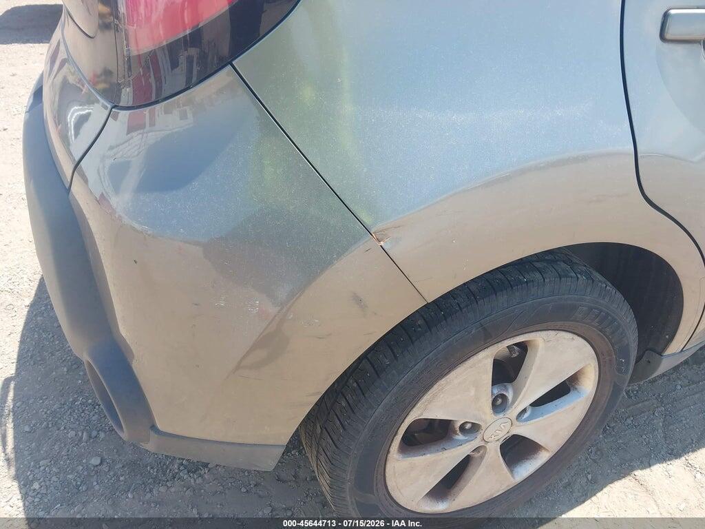 KNDJN2A25F7225757 2015 KIA SOUL photo no. 6