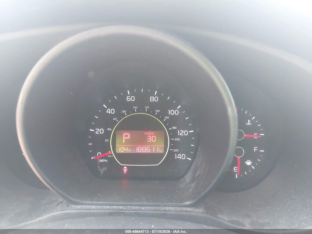 KNDJN2A25F7225757 2015 KIA SOUL photo no. 7